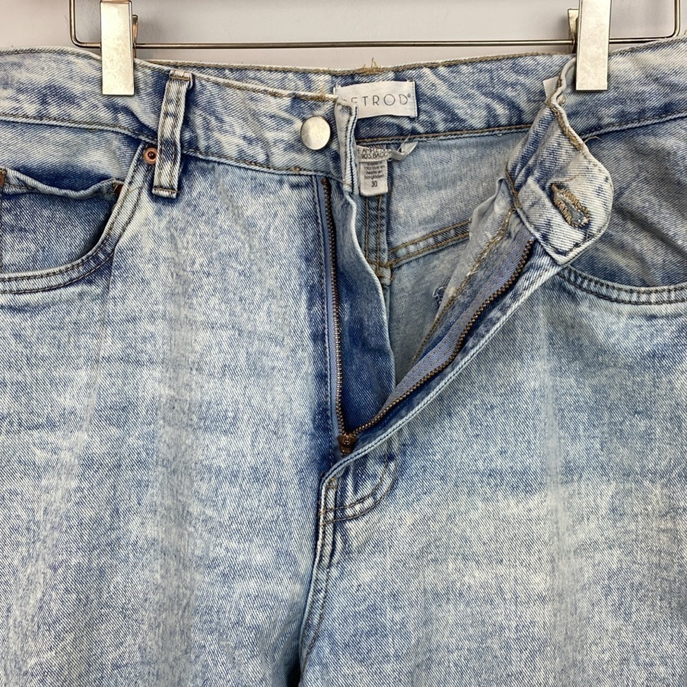 RETROD • High Waist 90s baggy Leg Denim Jeans - Picture 5 of 11